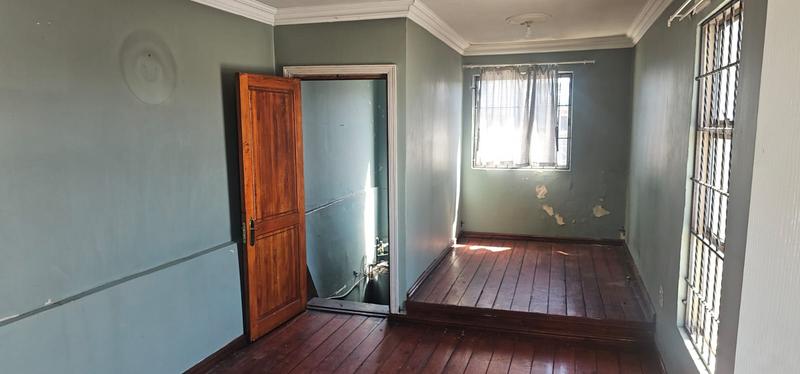 5 Bedroom Property for Sale in Guguletu Western Cape